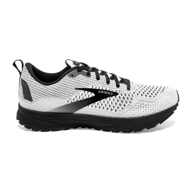 Women's Brooks Revel 4, White/Black, 7.5 B Medium